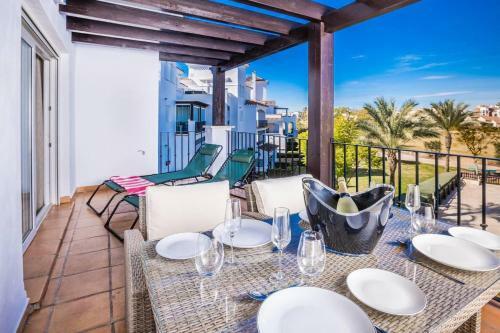 Stunning 2-bed Apartment In La Torre Golf Resort
