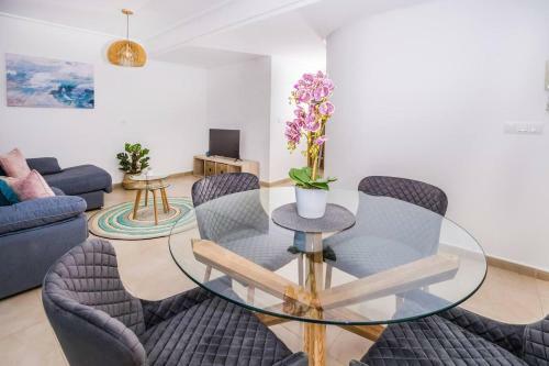 Stunning 2-bed Apartment In La Torre Golf Resort