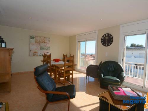 Apartamento Roda De Ber�, 4 Dormitorios, 8 Personas - Es-320-16