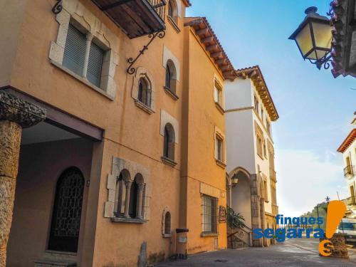 Apartamento Roda de Ber�, 3 Dormitorios, 8 Personas - Es-320-13