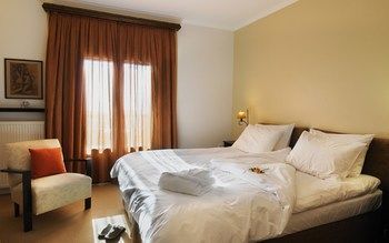 Jennifer Home Hotel