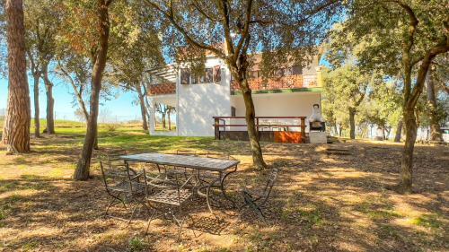 Charming Country House With Pool And Huge Garden