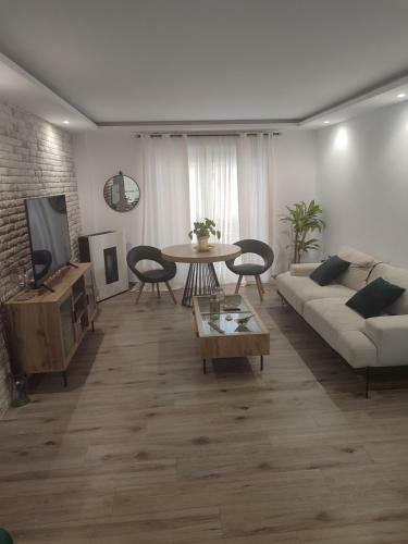 Apartamento Piso C�ntrico En Alquiler Para 101 Ronda