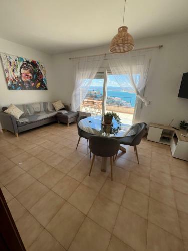 Apartamento �tico Con Vista Panor�micas Bahia de Roses