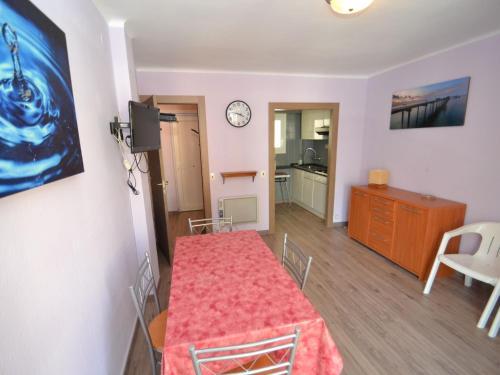 Apartment Flandria-2 By Interhome