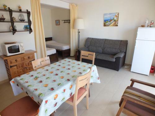Apartamento Roses, 2 Dormitorios, 5 Personas - Es-204-28