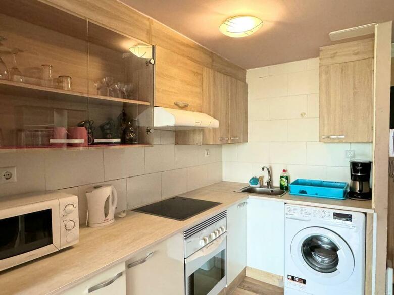 Apartsalou Lea