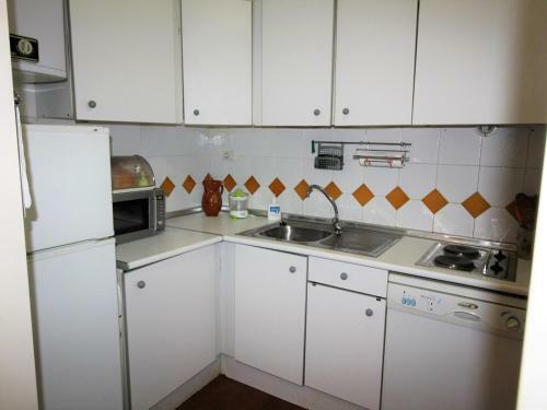 Apartamento Roses, 2 Dormitorios, 4 Personas - Es-258-26