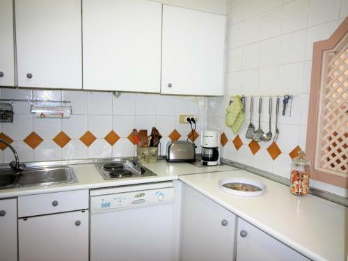 Apartamento Roses, 2 Dormitorios, 4 Personas - Es-258-26