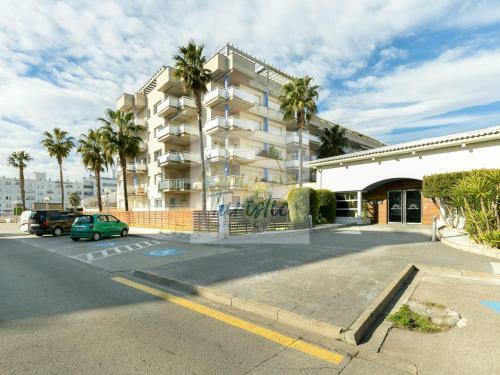 Apartamento Roses, 2 Dormitorios, 4 Personas - Es-228-166