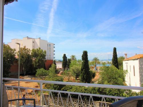 Apartamento Roses, 2 Dormitorios, 4 Personas - Es-258-12