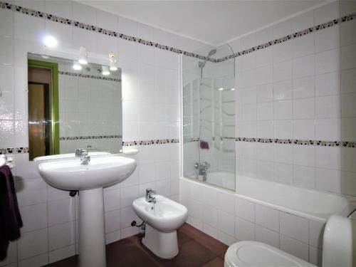 Apartamento Roses, 2 Dormitorios, 6 Personas - Es-258-23