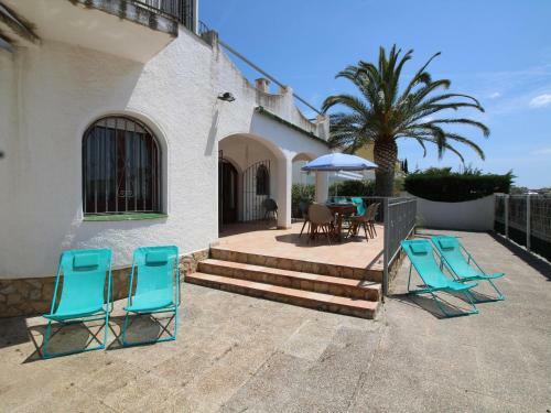 Casa Roses, 4 Dormitorios, 9 Personas - Es-258-64