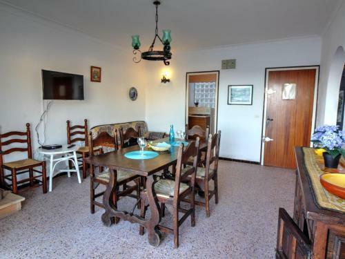 Apartamento Roses, 2 Dormitorios, 6 Personas - Es-258-57
