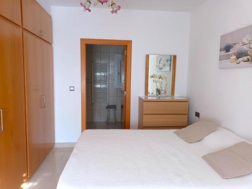 Apartamento Roses, 2 Dormitorios, 4 Personas - Es-258-128