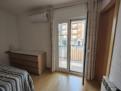 Apartamento Roses, 2 Dormitorios, 4 Personas - Es-258-128