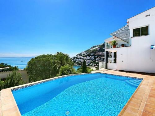 Casa Roses, 3 Dormitorios, 6 Personas - Es-258-82