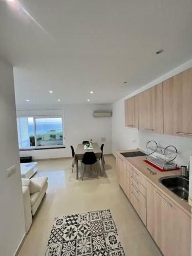 Apartamento Vue Sur La Plage de L'almadrava. Llen
