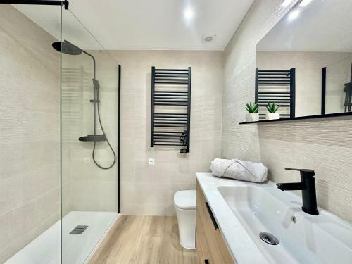 Apartamento Canyelles - Santa Barbara Sea View