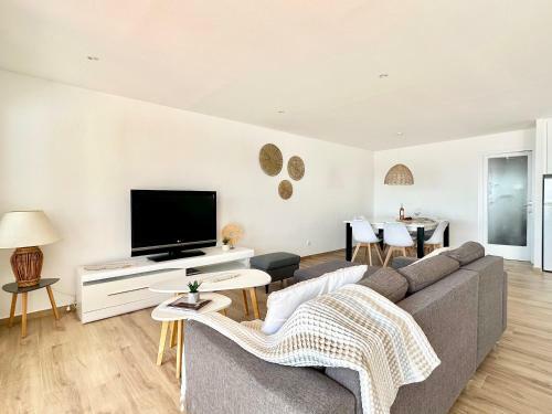 Apartamento Canyelles - Santa Barbara Sea View