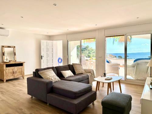Apartamento Canyelles - Santa Barbara Sea View