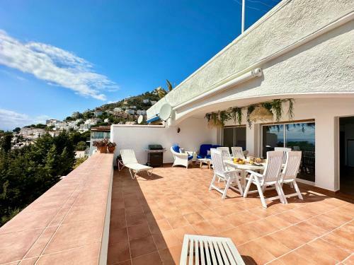 Apartamento Canyelles - Santa Barbara Sea View