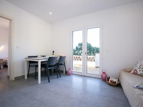Casa Roses, 2 Dormitorios, 5 Personas - Es-228-113