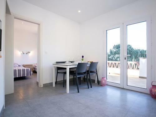Casa Roses, 2 Dormitorios, 5 Personas - Es-228-113