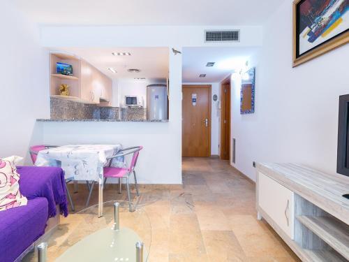 Apartamento Roses, 2 Dormitorios, 4 Personas - Es-228-103