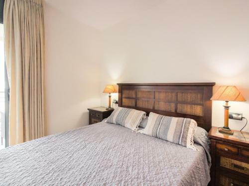 Apartamento Roses, 2 Dormitorios, 5 Personas - Es-228-90