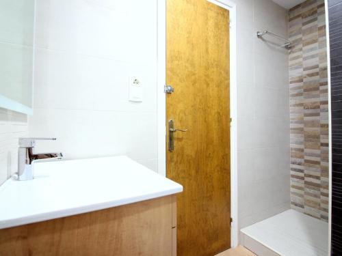 Casa Roses, 2 Dormitorios, 5 Personas - Es-228-101