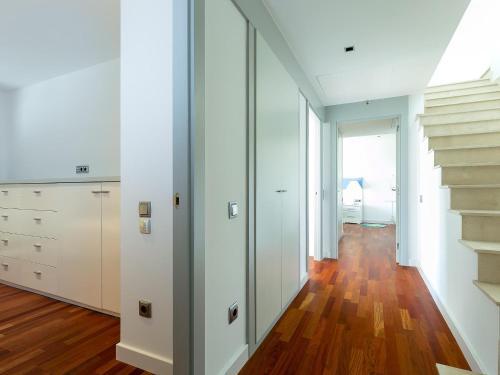 Casa Roses, 4 Dormitorios, 8 Personas - Es-228-93