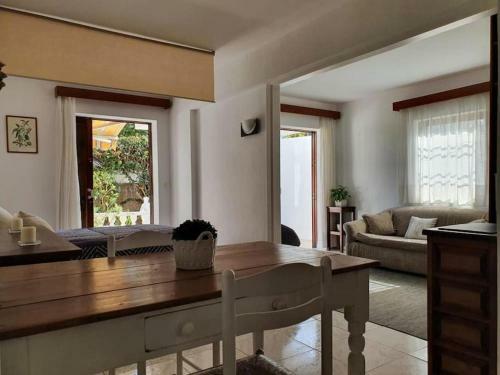 Apartamento Luminoso Con Patio Y Jard�n