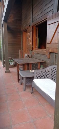 Acogedora Caba�a Con Piscina