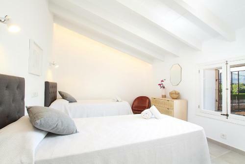 Superb Pollensa Villa - 5 Bedrooms - Villa Fiorever - Mountainside Views - Pool Table