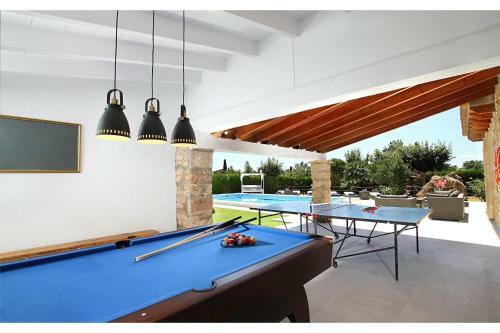 Superb Pollensa Villa - 5 Bedrooms - Villa Fiorever - Mountainside Views - Pool Table