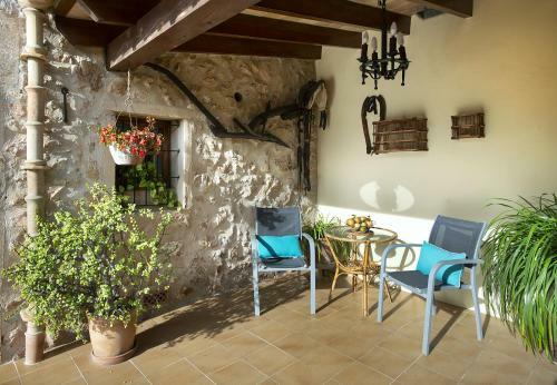 Owl Booking Villa Can Bandera - Rustic Stay
