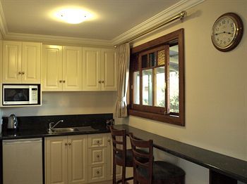 Bed & Breakfast Amamoor Lodge