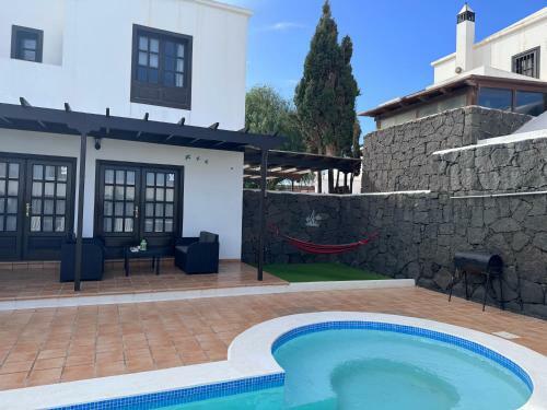 Villa Adel 56
