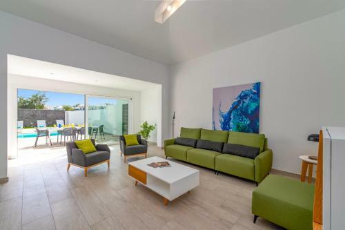 Villa La Nueva By Villa Plus