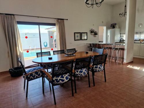 Villa Georgiana - 4 Bed Property With Private Pool