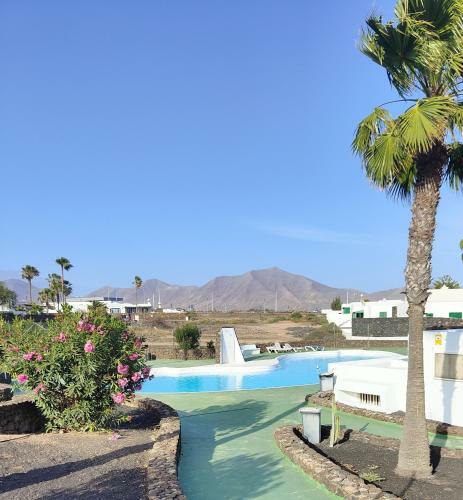 Private Apartment In A Great Location In Playa Blanca With Shared Pool