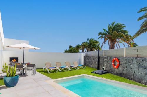 Villa Wave 1 By Villa Plus