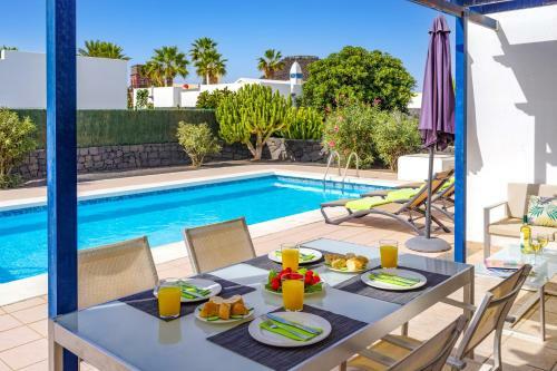 Villa Seasol 2 By Villa Plus
