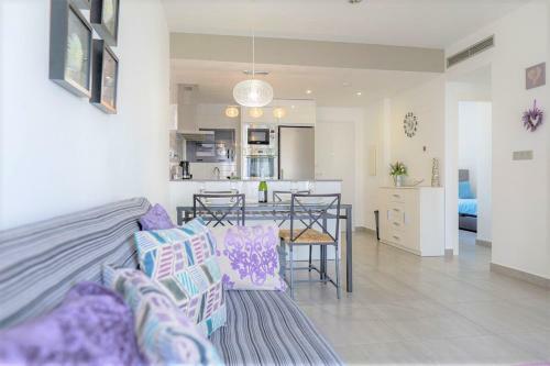 Fantastic 2 Bed Apartment In Modern Complex In Pilar De La Horadada