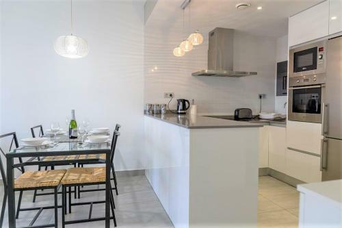 Fantastic 2 Bed Apartment In Modern Complex In Pilar De La Horadada