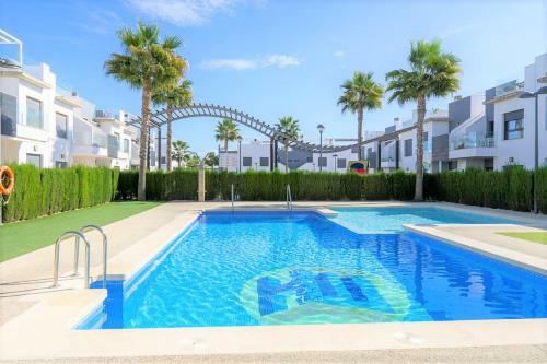 Fantastic 2 Bed Apartment In Modern Complex In Pilar De La Horadada