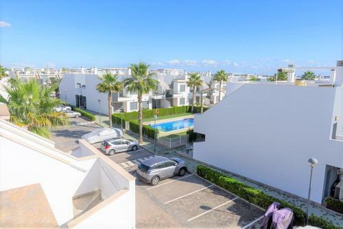 Fantastic 2 Bed Apartment In Modern Complex In Pilar De La Horadada