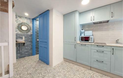Nice Home In Pescola With Wifi And 2 Bedrooms