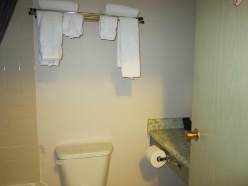 Hotel Airport Inn - Dawson Creek